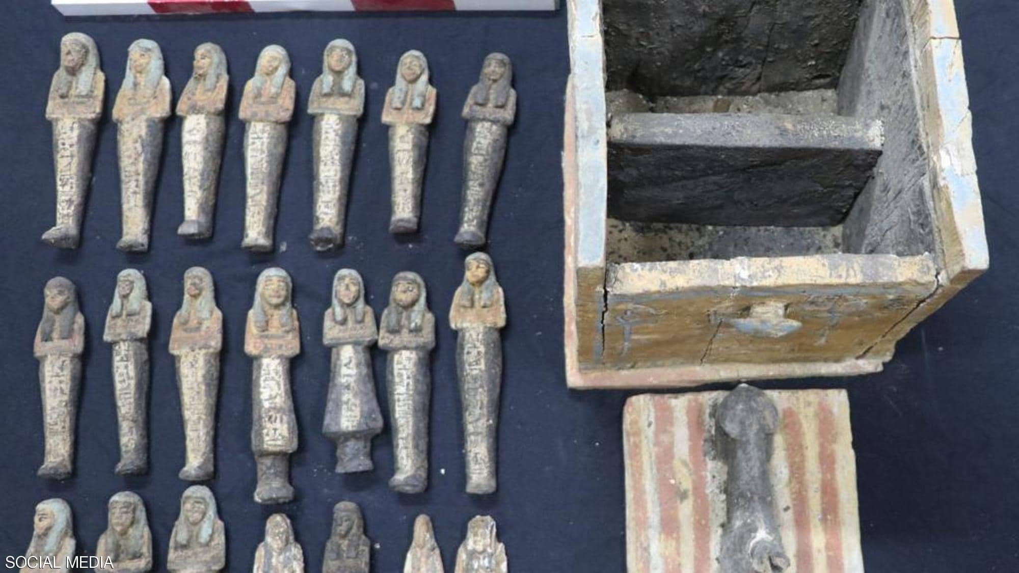 آثار لم تمس وبردية استثنائية.. سقارة المصرية تكشف كنزا رائعا-0