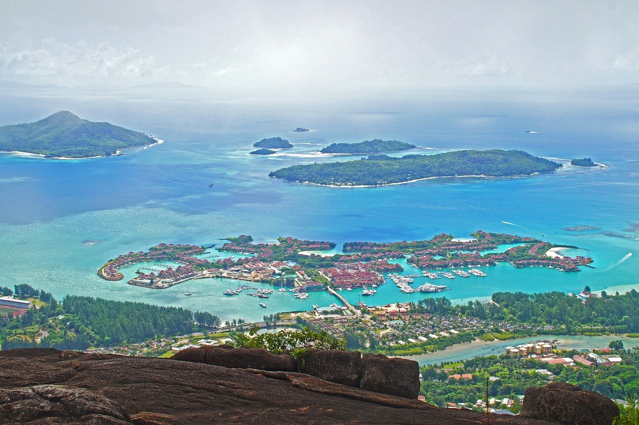 الجزر الاستوائية لسياحة تراعي شروط الوقاية من الفيروس-0