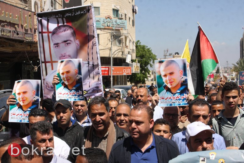 مئات الآلاف يشاركون في مسيرات تضامنية مع الأسرى الفلسطينيين في الضفة وغزة-25