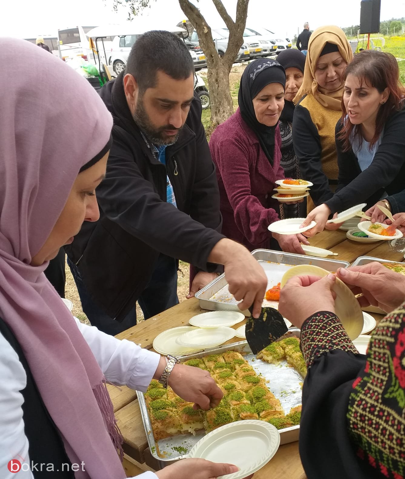 تحت رعاية بلدة الناصرة ورئيسها المسنين يقضون يوما رائعاً بين أحضان الطبيعة-1