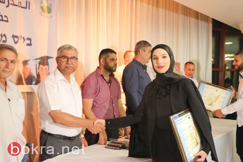 بستان المرج الشاملة تحتفل بتخريج فوج جديد من طلابها-20