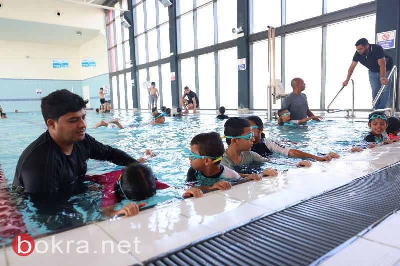 أكثر من 400 طفل في دورات سباحة تابعة للمركز الجماهيري رهط خلال العطلة الصيفية-11