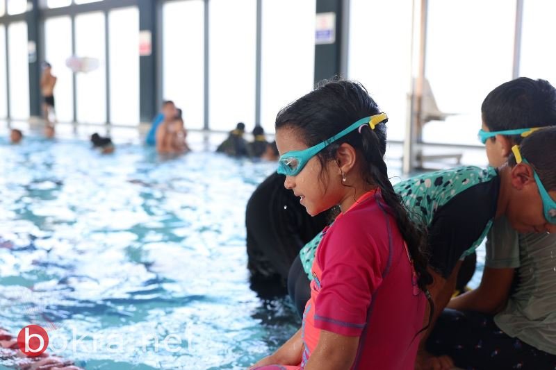 أكثر من 400 طفل في دورات سباحة تابعة للمركز الجماهيري رهط خلال العطلة الصيفية-16