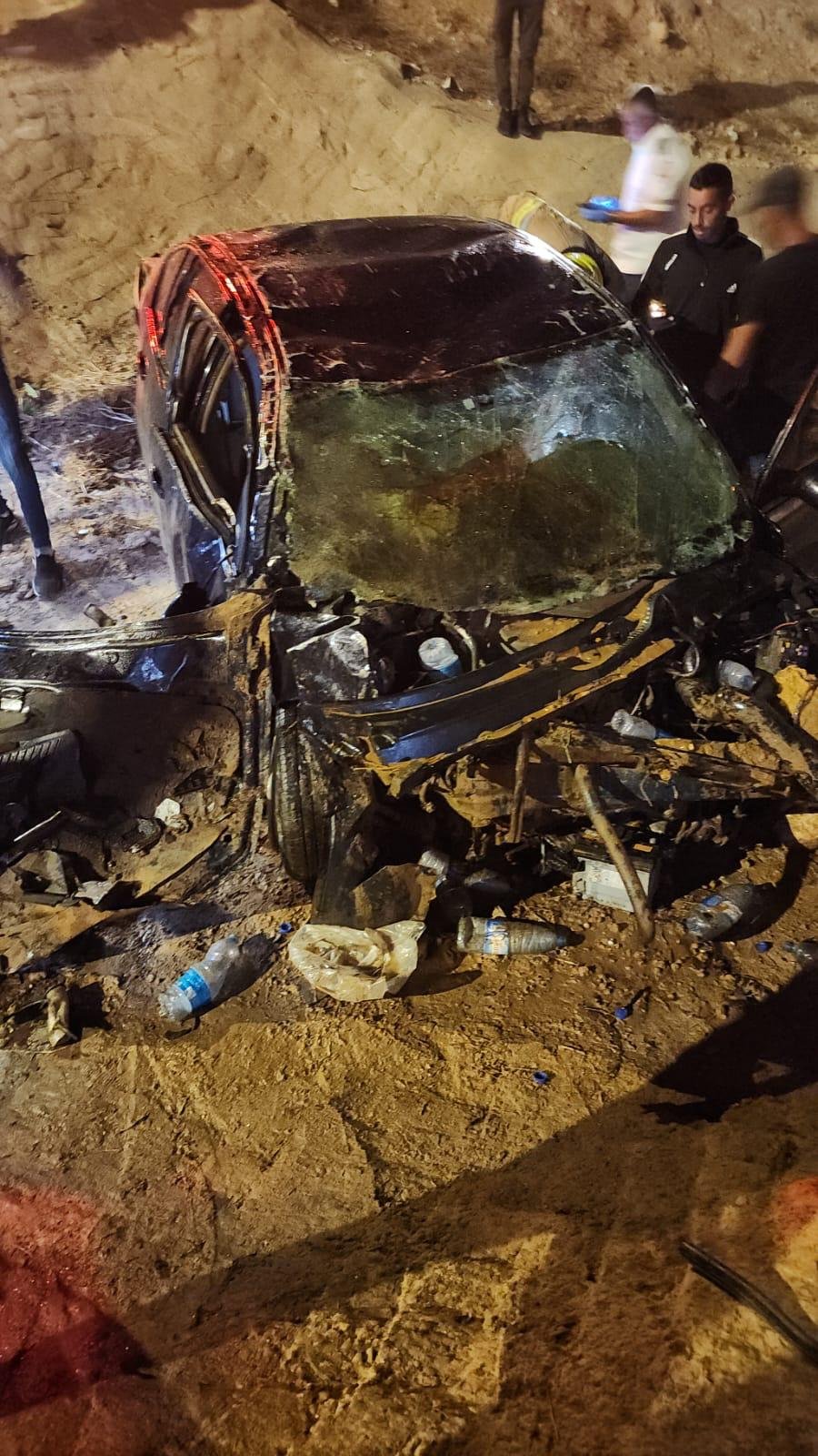 النقب: حادث إنقلاب مركبة واصابة حرجة لشاب (21 عامًا)-0
