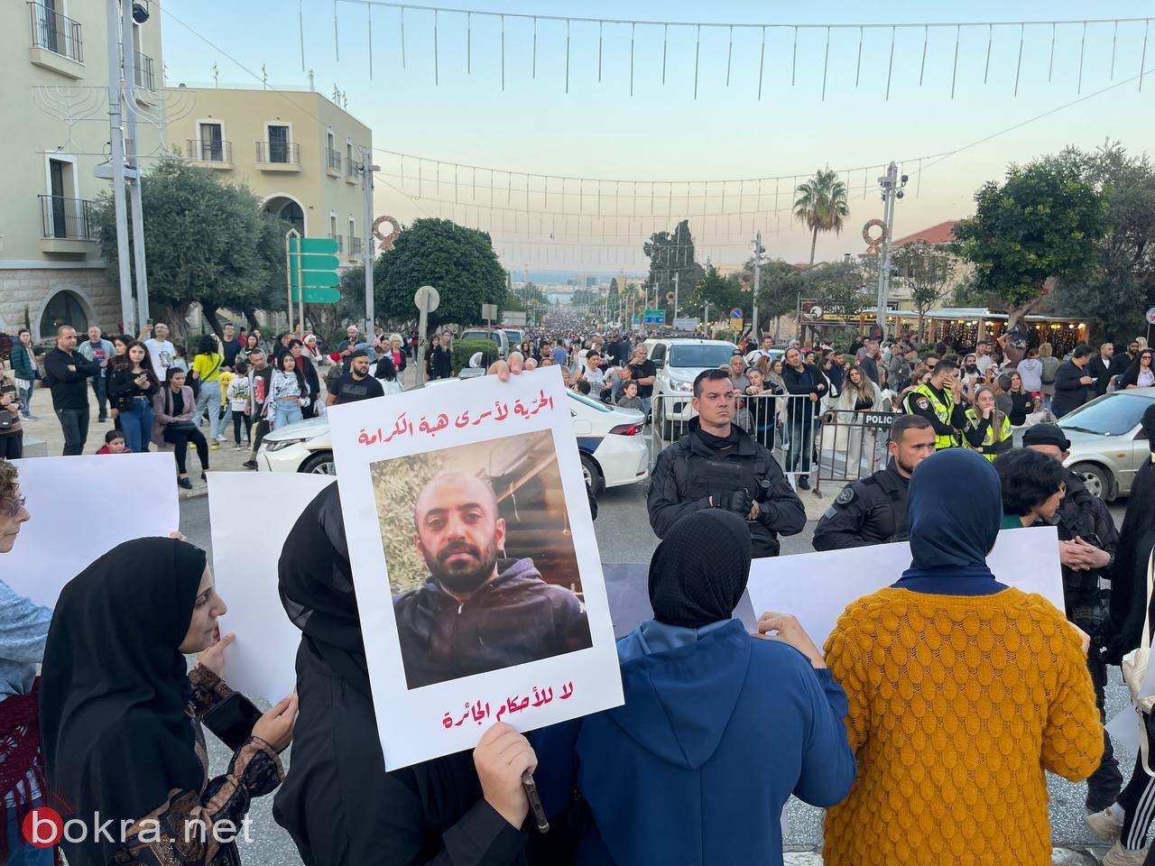 حيفا: وقفة إسناد لمعتقلي هبة الكرامة والشرطة تعتقل عددا من المتظاهرين-10