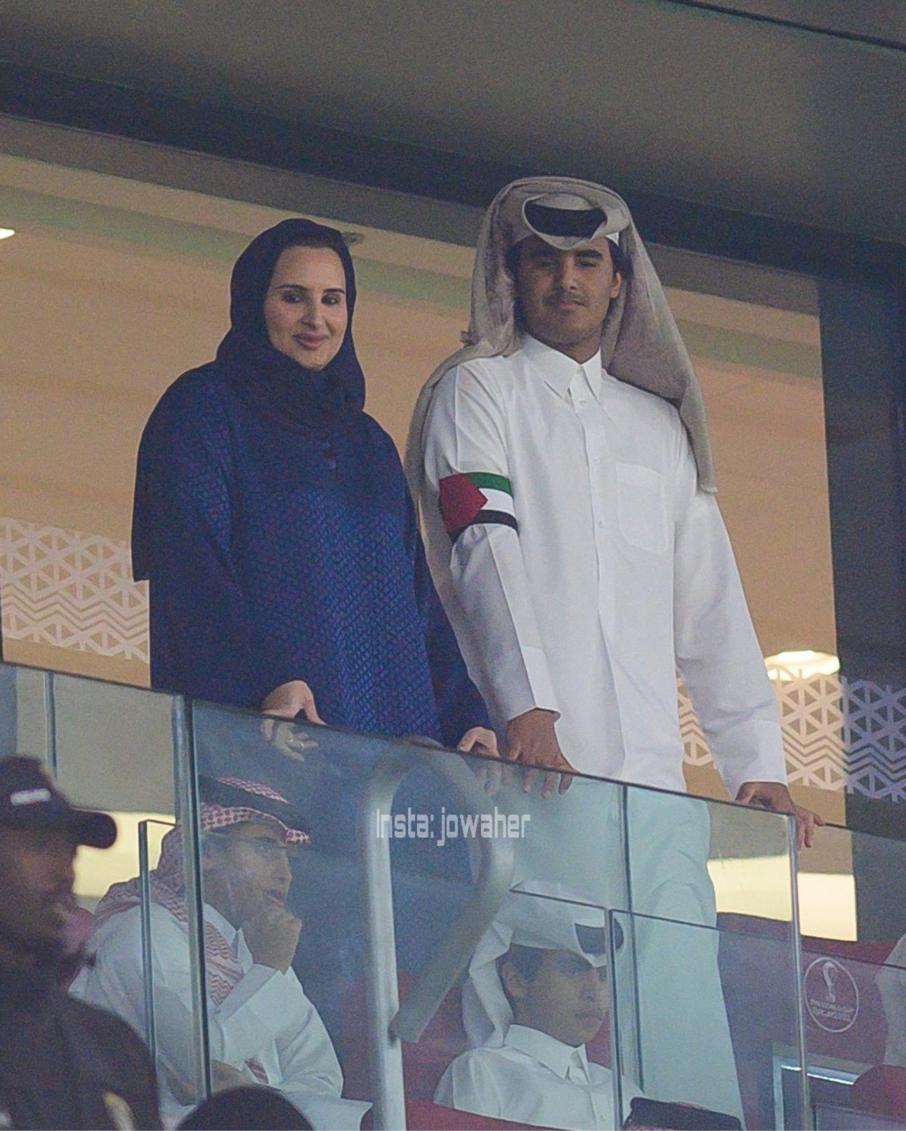 ظهور لافت لعقيلة أمير قطر في مباراة خيرية لدعم غزة-0