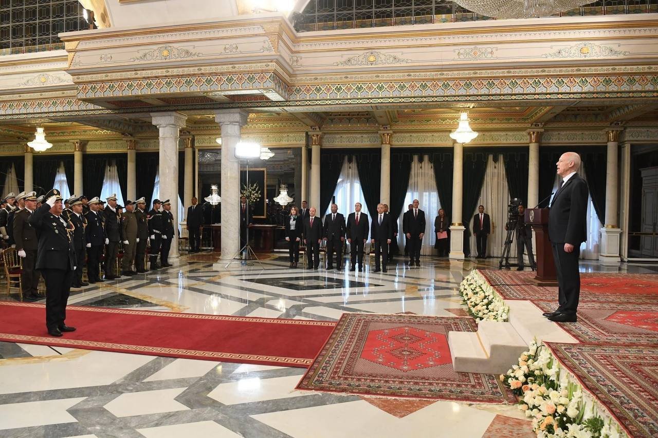 الرئيس التونسي: حاولوا تفجير الدولة من الداخل-0