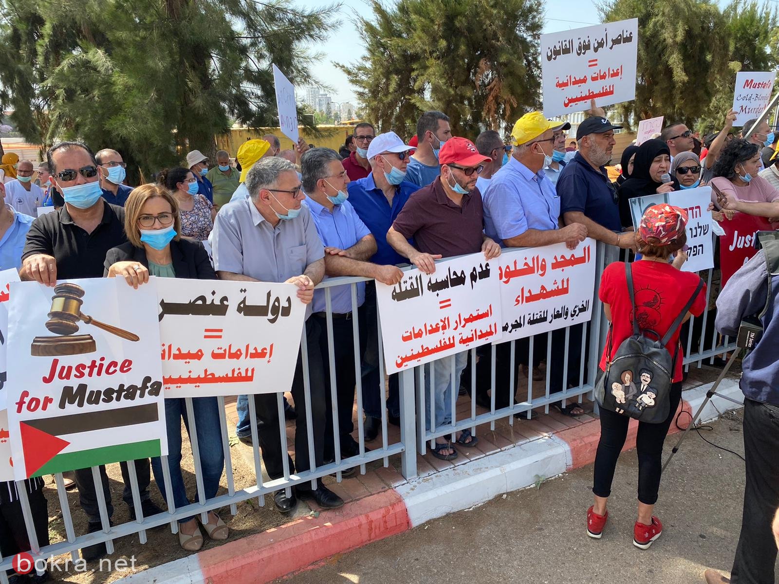"دمائنا مش رخيصة" ..تظاهرة  أمام مستشفى تل هشومر -3