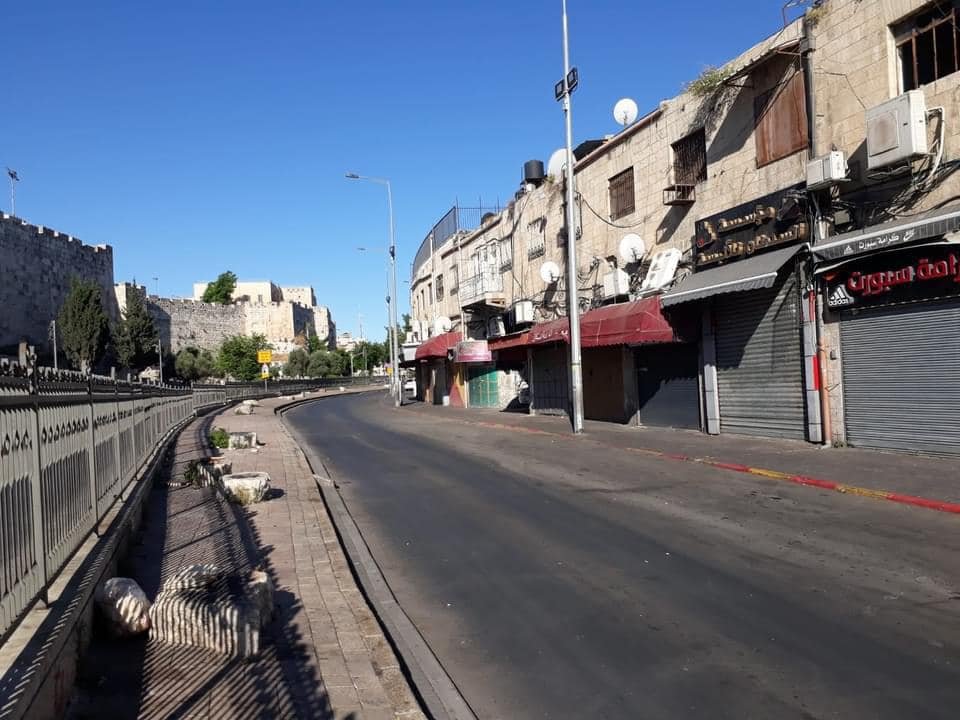 الاضراب الشامل يعم مدينة القدس وأسواقها-0