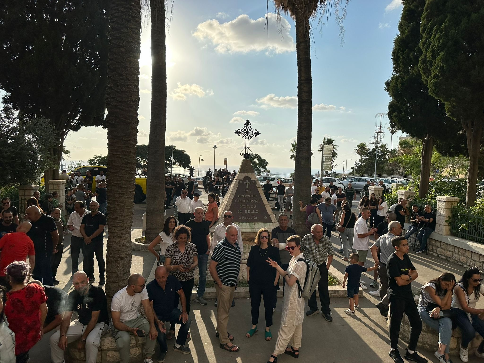حيفا: وقفة احتجاجية ضد الاعتداءات المتكررة على دير مار إلياس-2