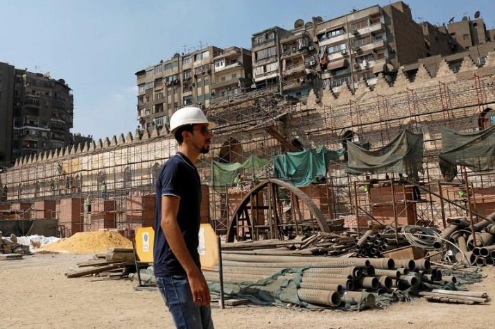 مصر تستأنف ترميم مسجد الظاهر بيبرس الأثري-0
