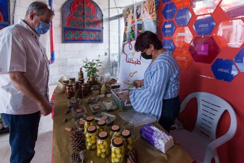 انطلاق "سوق القدس" للمنتجات الفلسطينية-6