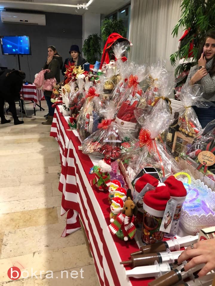 السكان العرب يحتفلون بالميلاد في كريسماس ماركت نتسيرت عيليت‎-37