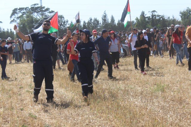 يهود متدينون يشاركون في مسيرة العودة الى عتليت ويطالبون بإيقاف الاحتلال-1