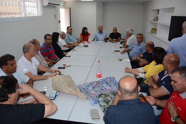 مجلس عمال لواء الناصرة يعقد جلسة سكرتارية خاصة لتكريم النقابي الجبهوي جهاد عقل .\-12