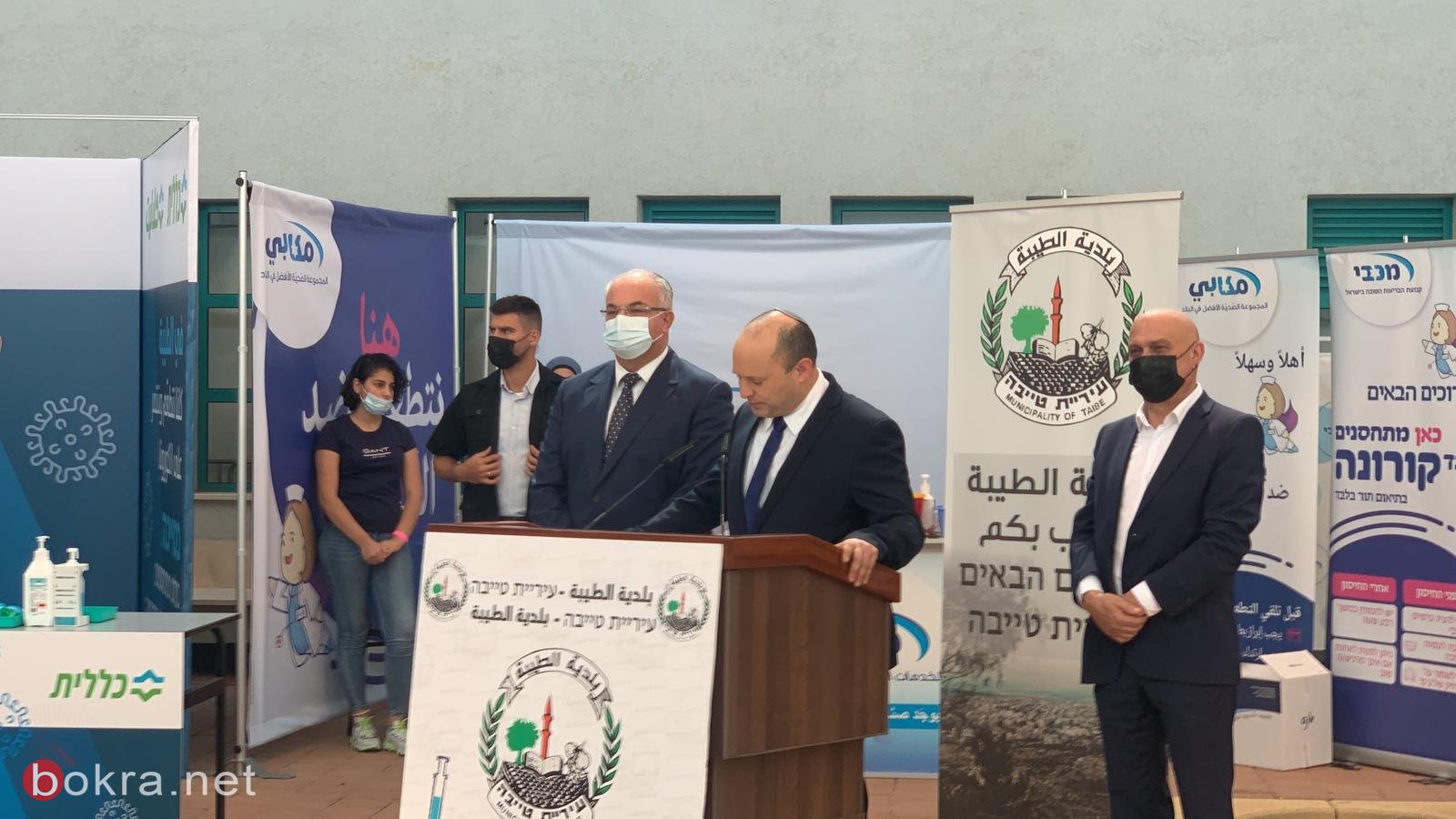 بينت في زيارة لمدينة الطيبة ويشدد على أهمية التطعيم في المجتمع العربي‎‎-4