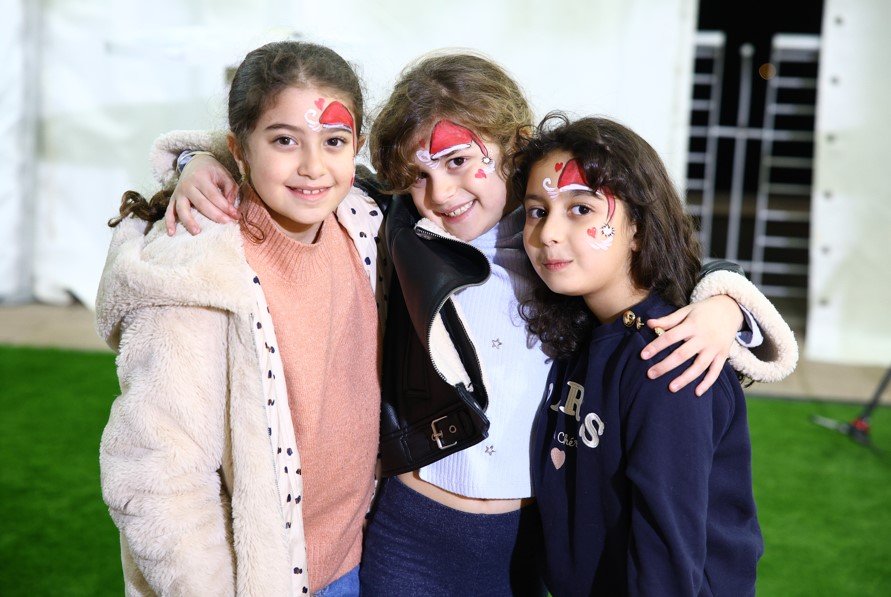 بلو سانتا "Blu Santa" يرافق ستوديو بكرا بأجواء ميلادية رائعة في الناصرة-1