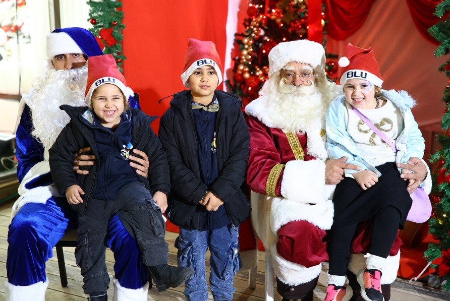 بلو سانتا "Blu Santa" يرافق ستوديو بكرا بأجواء ميلادية رائعة في الناصرة-7