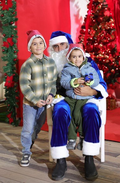 بلو سانتا "Blu Santa" يرافق ستوديو بكرا بأجواء ميلادية رائعة في الناصرة-14