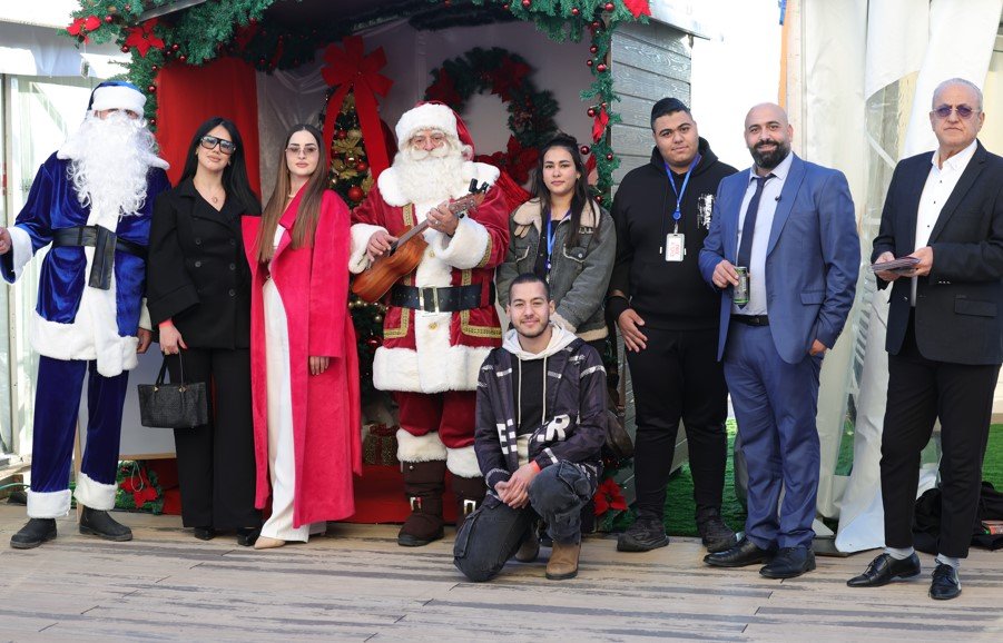 بلو سانتا "Blu Santa" يرافق ستوديو بكرا بأجواء ميلادية رائعة في الناصرة-16