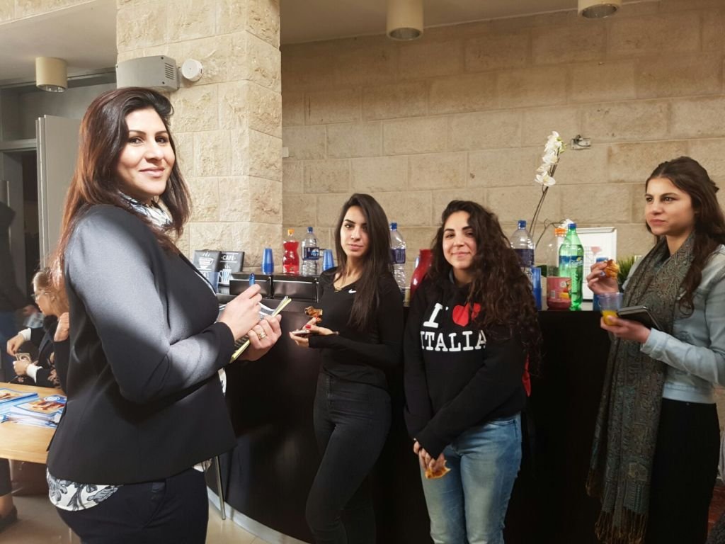 الثانوية أبو حاطوم يافة الناصرة تنظم يوم التوجيه المهني-35