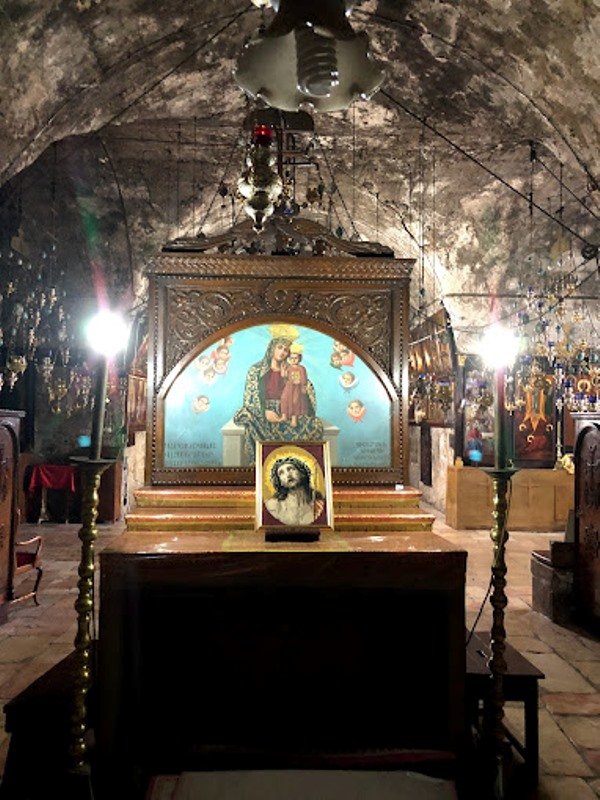 بعد الاعتداء على كنيسة مريم: مجلس الطائفة الارثوذكسية يطالب المجتمع الدولي بحماية المقدسات-0