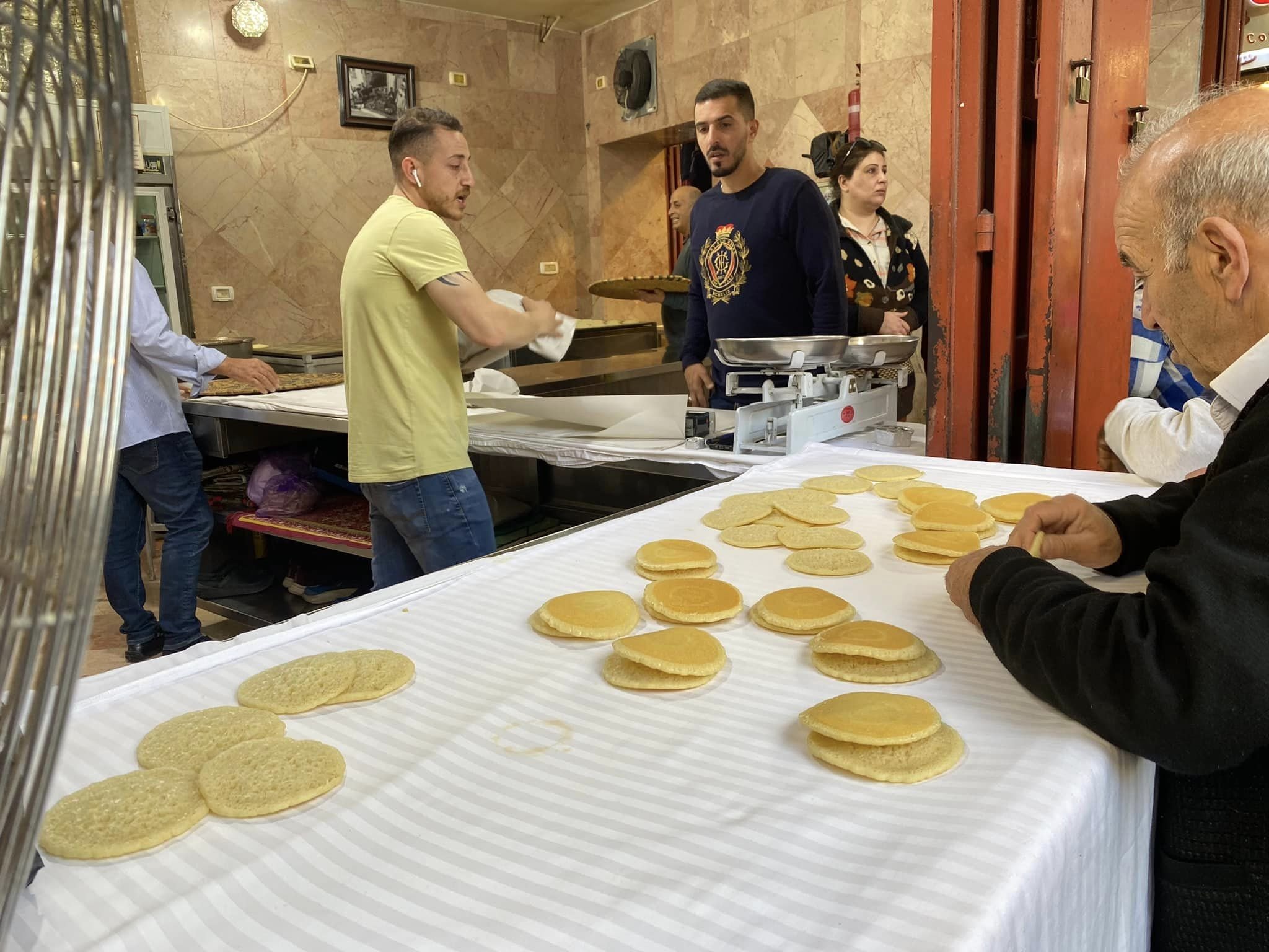 "بكرا" يرصد الأجواء في أسواق القدس عشية عيد الفطر-2