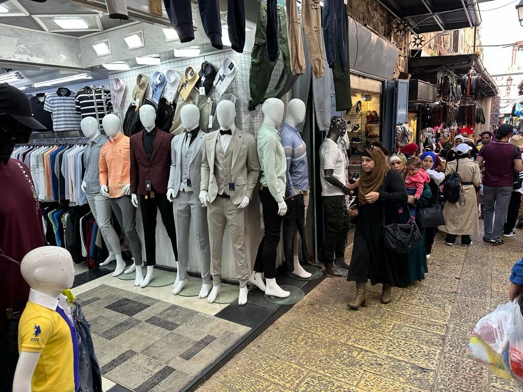 "بكرا" يرصد الأجواء في أسواق القدس عشية عيد الفطر-10