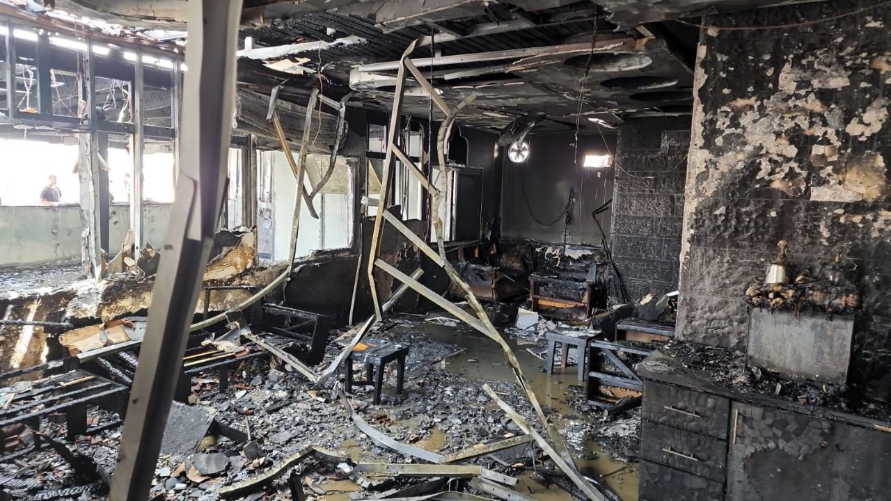 5 إصابات بحريق في محل تجاري بكسيفة بالنقب-2
