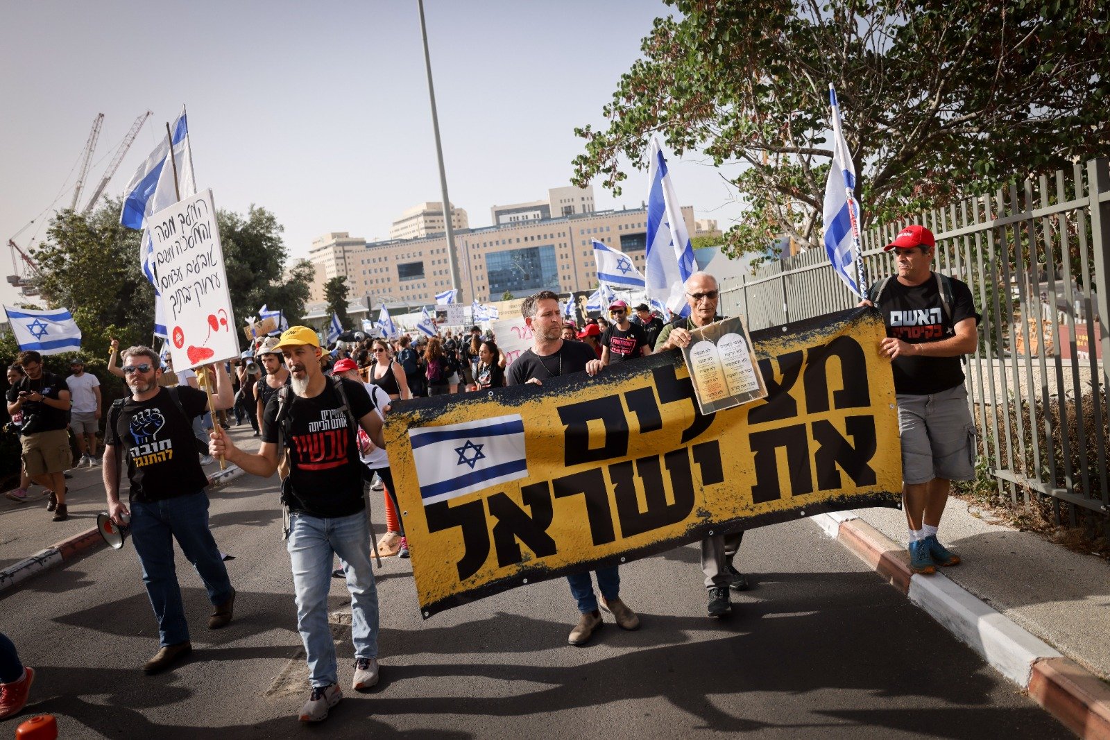 القدس: مظاهرة مطالبة بإنتخابات- مواجهات واعتقالات-7