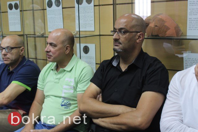 وزير المواصلات يسرائيل كاتس يزور بلدية الناصرة ويعد بالتصليحات-14