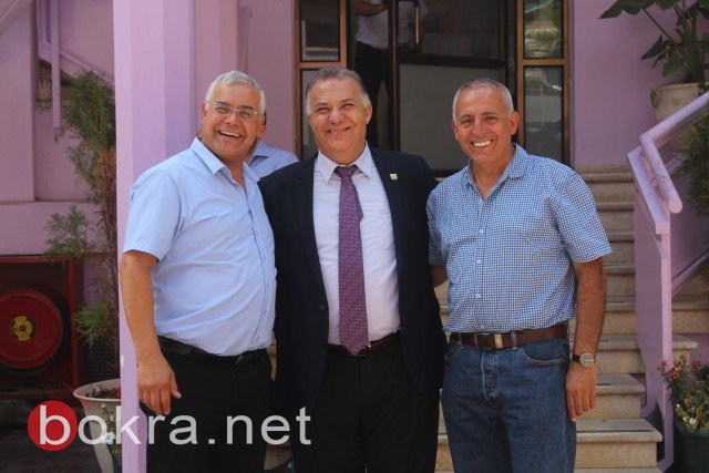 وزير المواصلات يسرائيل كاتس يزور بلدية الناصرة ويعد بالتصليحات-20