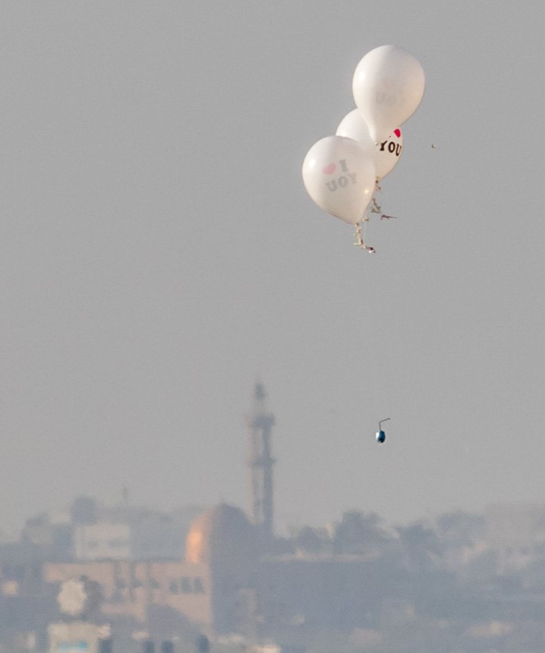 إسرائيل تنهي اختباراتها على "مدافع ليزر" لمواجهة بالونات غزة-0
