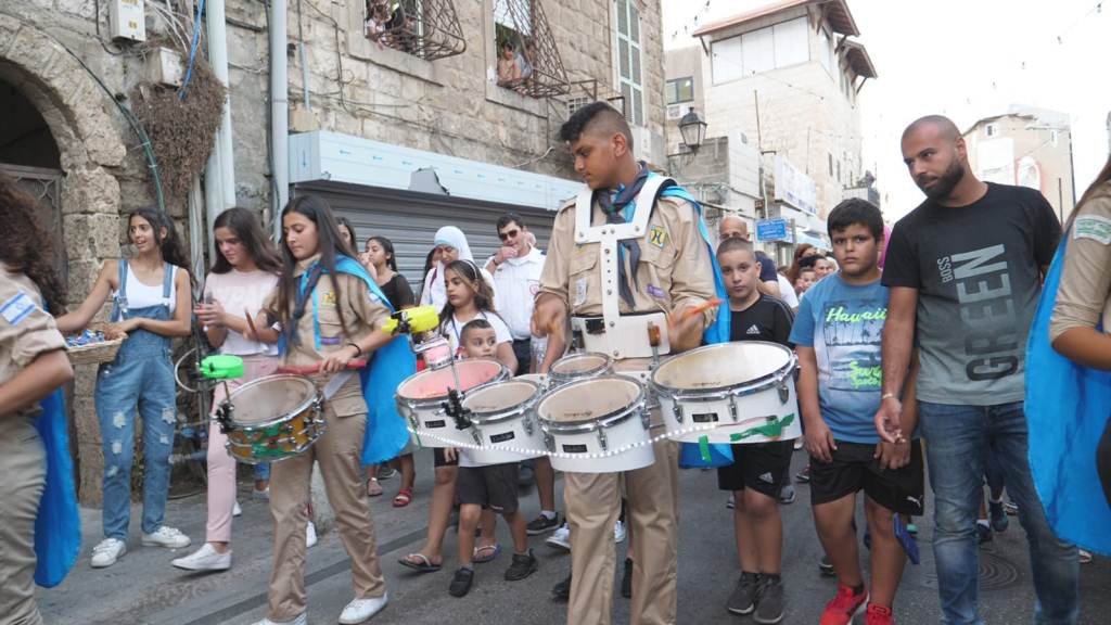 المئات من أهالي مدينة حيفا يشاركون في مسيرة عيد الأضحى المبارك في وادي النسناس – حيفا-9