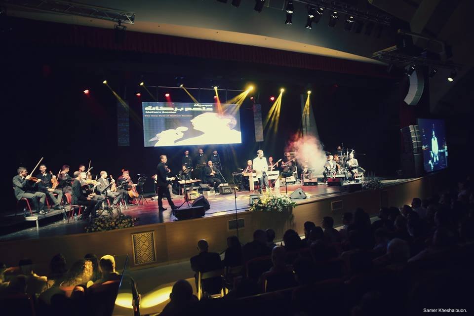 جمعية انغام للموسيقى تستضيف المصمم العالمي ساهر عوكل خلال عرض " يا حبي اللي غاب"‎-0