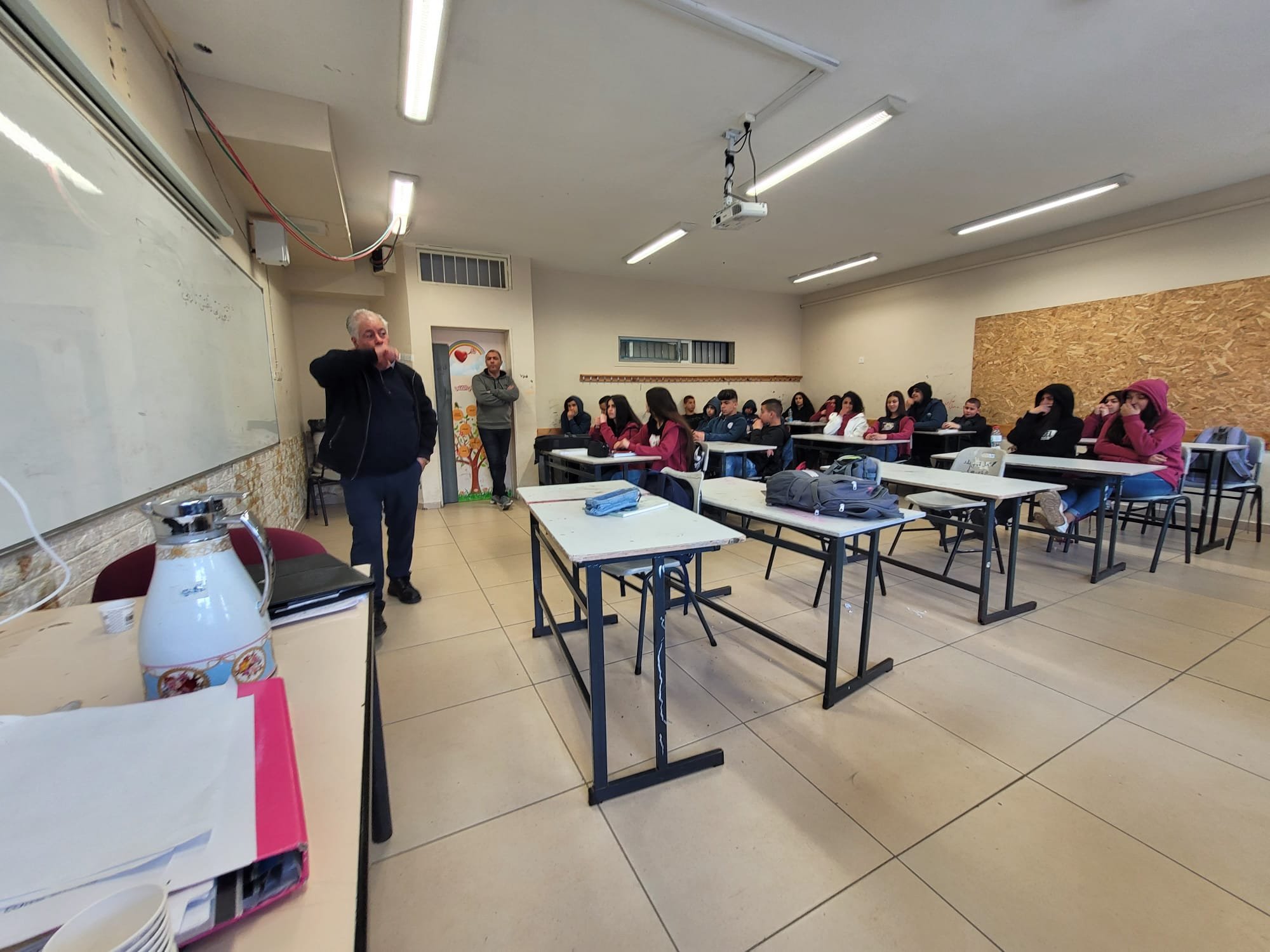 الاتحاد العام للكتّاب الفلسطينيين الكرمل 48 في محاضرات للطلاب في طرعان-2