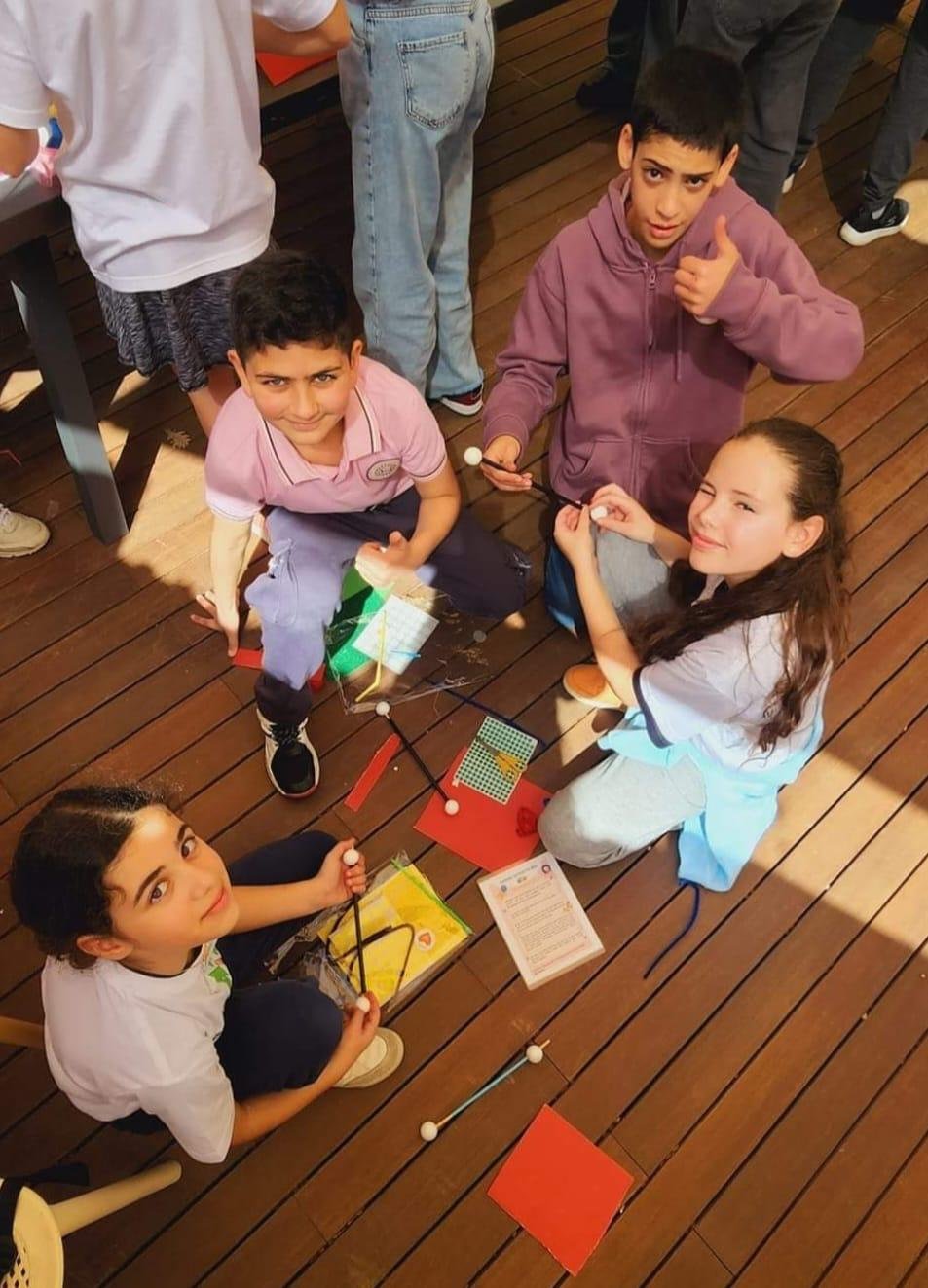 مدرسة الواصفية في الناصرة تتفوق وتعزز العلاقات مع الطلاب والأهل تحت عنوان "التعليم بمتعة"-35