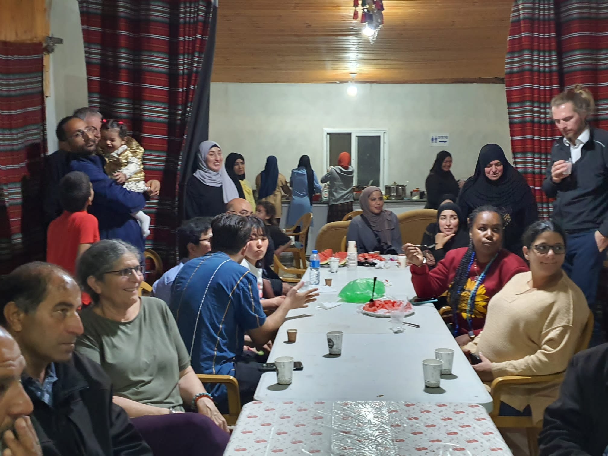 منتدى التعايش السلمي بالنقب يقيم مأدبة افطار مشترك بين عرب ويهود‎‎-23