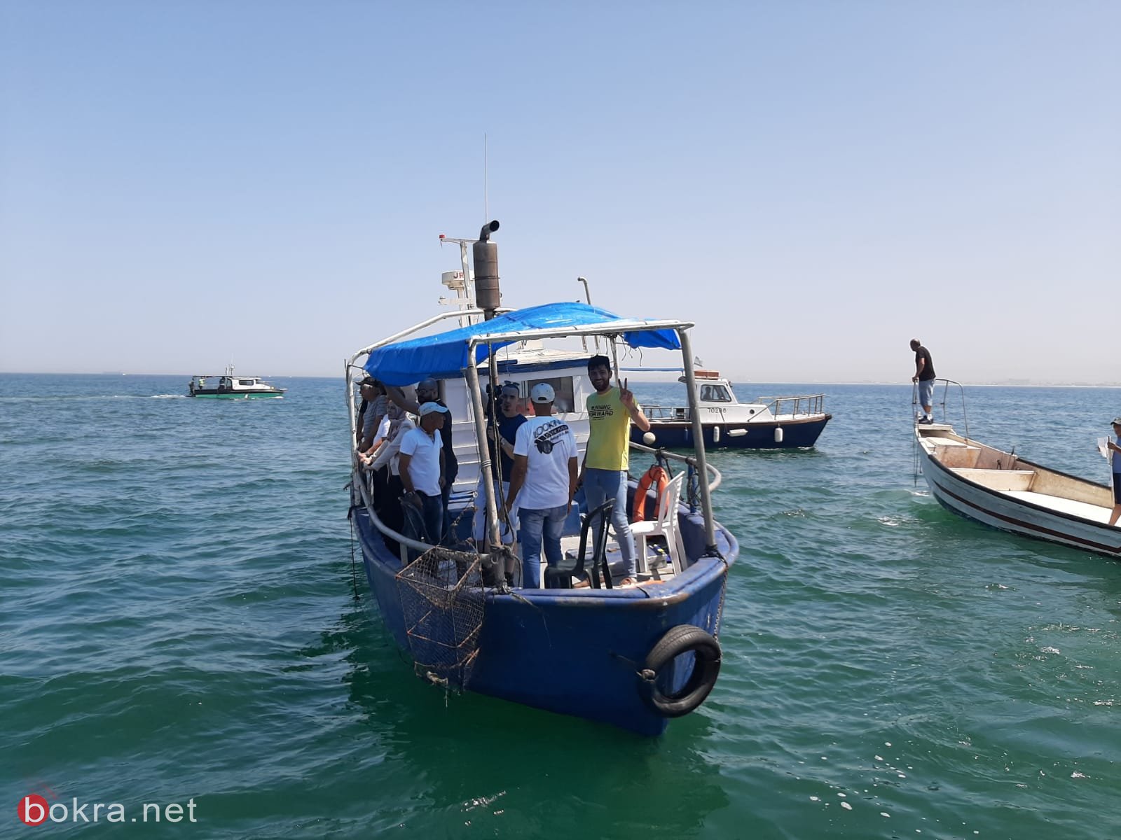150 صياد يتظاهرون احتجاجا على حظر الصيد  أعيدوا لنا البحر!-5