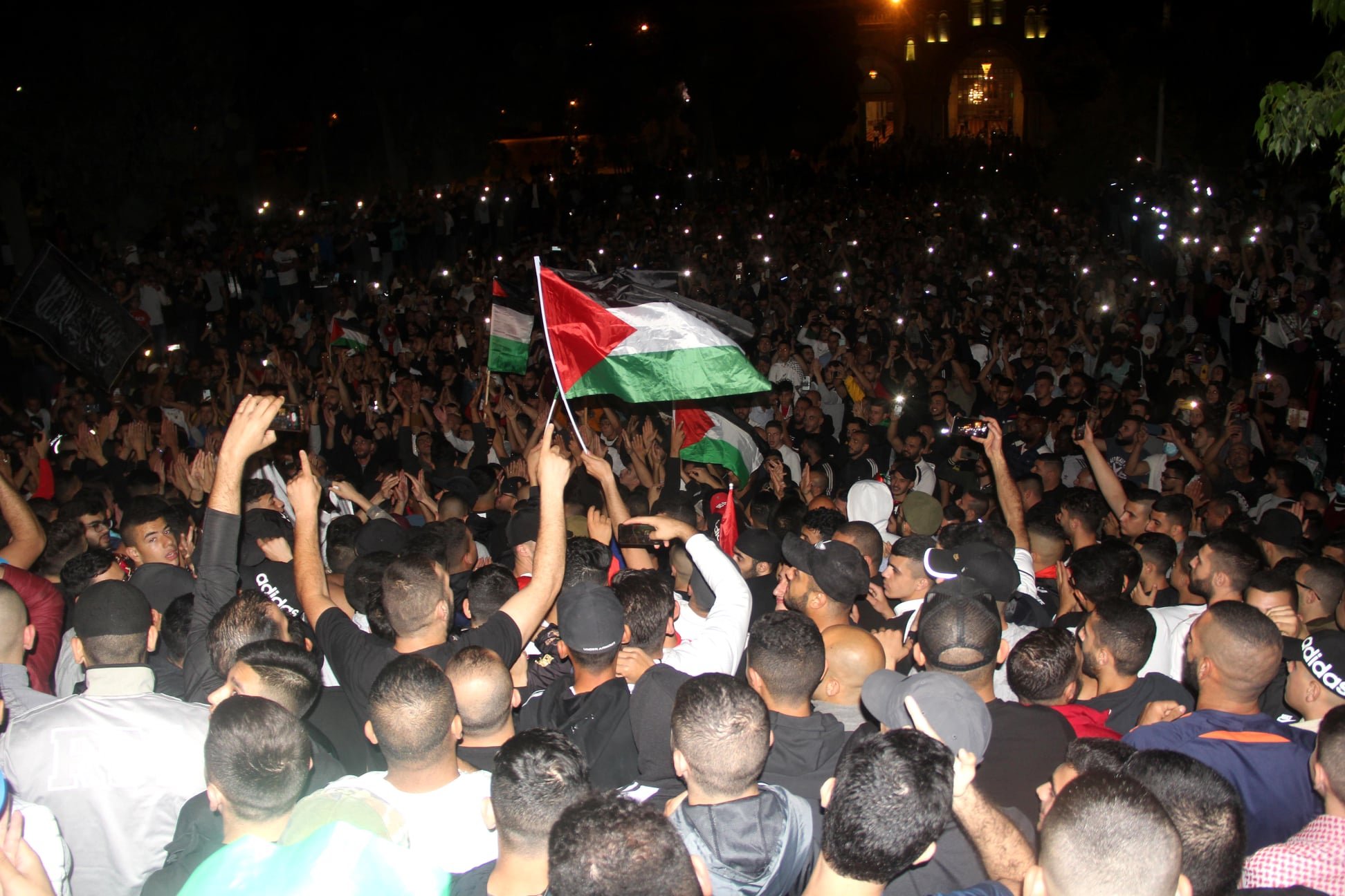 المقدسيون يطالبون بوحدة الشعب الفلسطيني عقب "انتصار الكرامة"-1