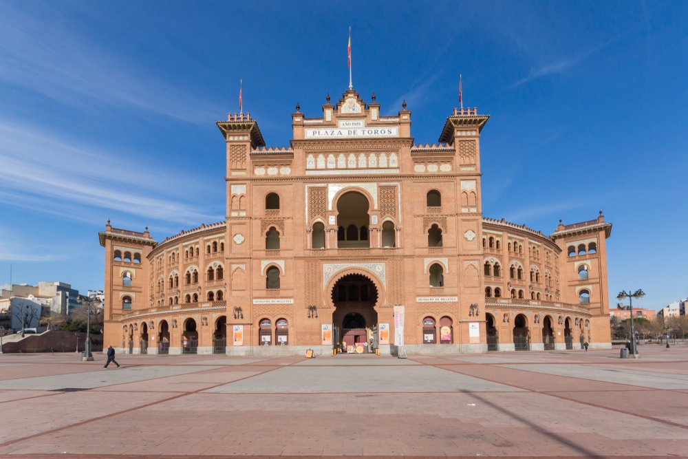 معالم تاريخية وثقافية جديرة بالزيارة عند السياحة في مدريد-0