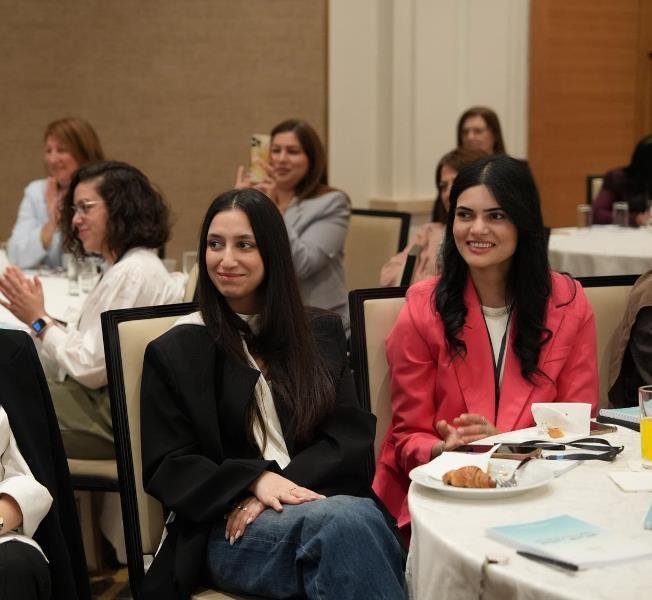 مؤتمر نساء رياديات يجمع ملهمات من دبي والبلاد لتعزيز حضور المرأة-8