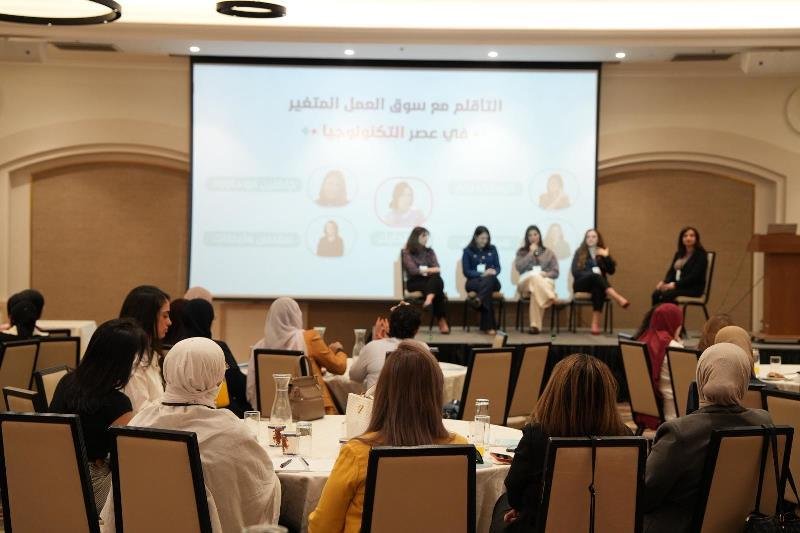 مؤتمر نساء رياديات يجمع ملهمات من دبي والبلاد لتعزيز حضور المرأة-10