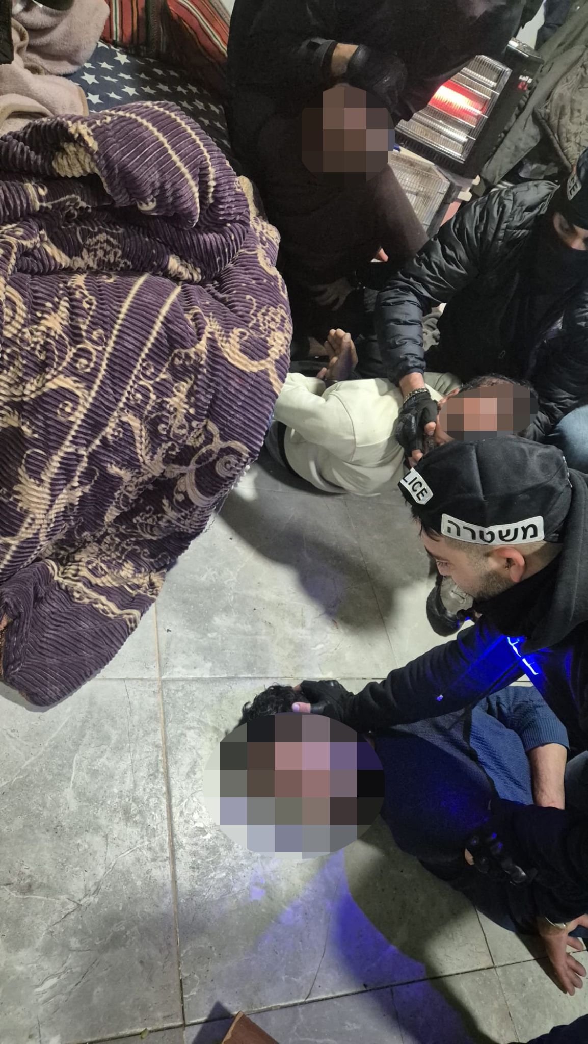 اعتقال ثلاثة غزيين في رهط دخلوا إسرائيل خلال أحداث 7 أكتوبر ويُشتبه بضلوعهم في نشاطات مسلحة-6