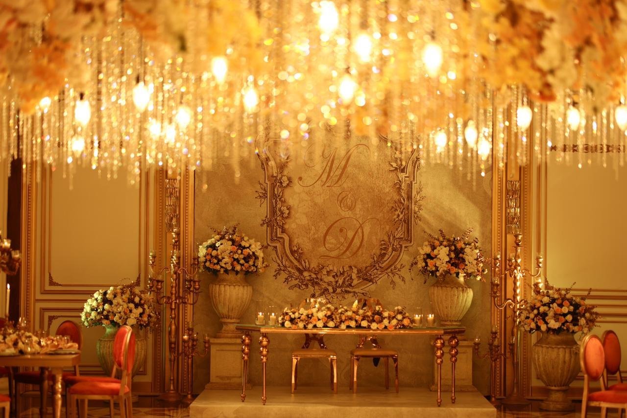 خبيرة ديكور تكشف أسرار الإضاءة المثالية لحفلات الزفاف الشتوية-2