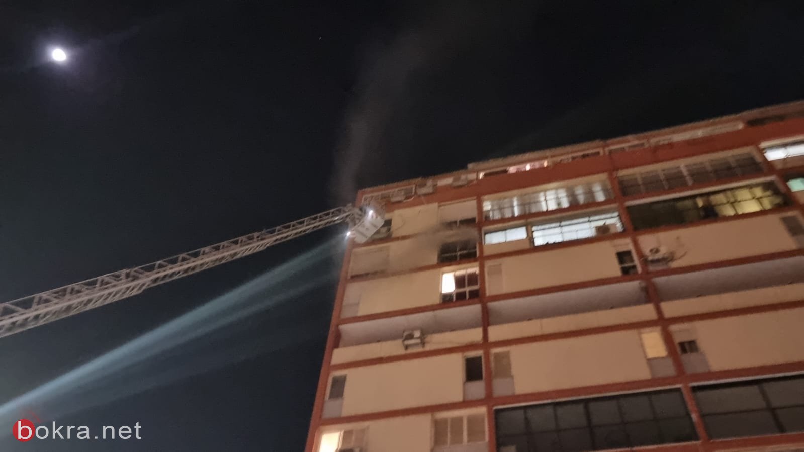 اندلاع حريق في شقة سكنية بمدينة حيفا-1