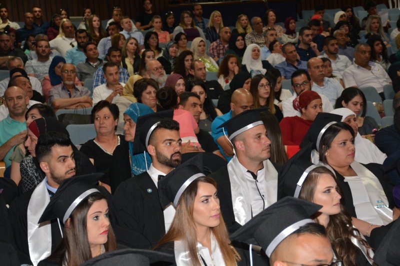  اجواء احتفالية في تخريج الفوج الثامن عشر من طلاب مدرسة الطب في مستشفى الناصرة-0