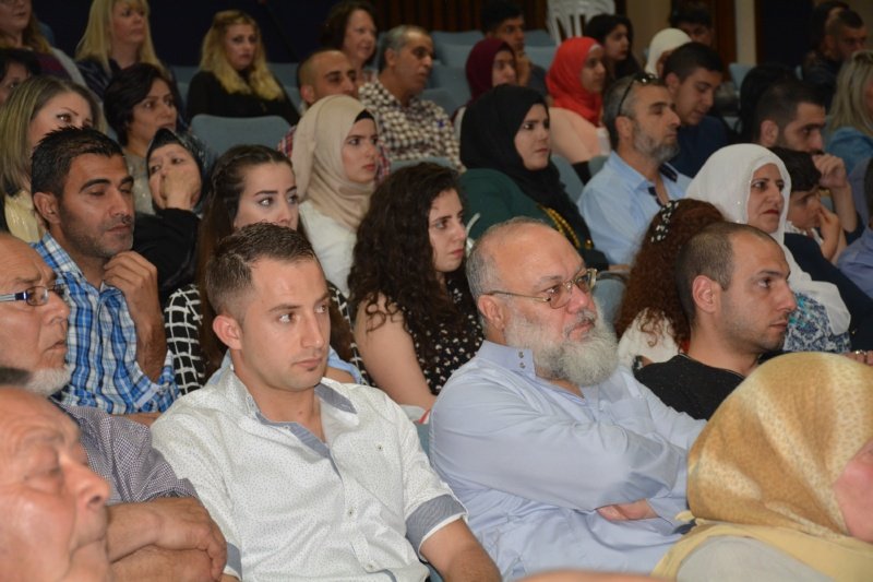  اجواء احتفالية في تخريج الفوج الثامن عشر من طلاب مدرسة الطب في مستشفى الناصرة-23
