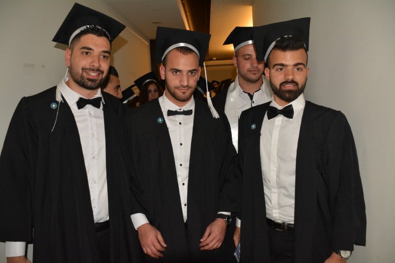  اجواء احتفالية في تخريج الفوج الثامن عشر من طلاب مدرسة الطب في مستشفى الناصرة-33
