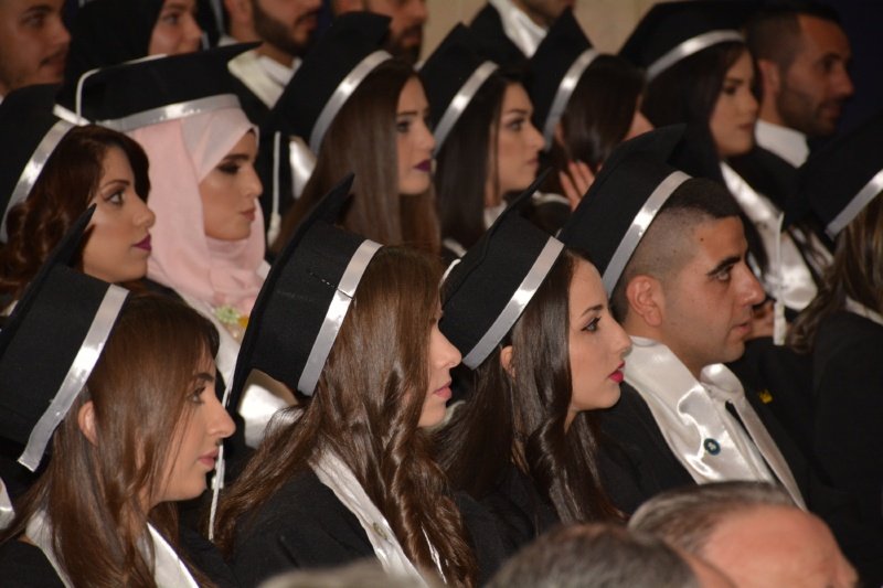  اجواء احتفالية في تخريج الفوج الثامن عشر من طلاب مدرسة الطب في مستشفى الناصرة-44